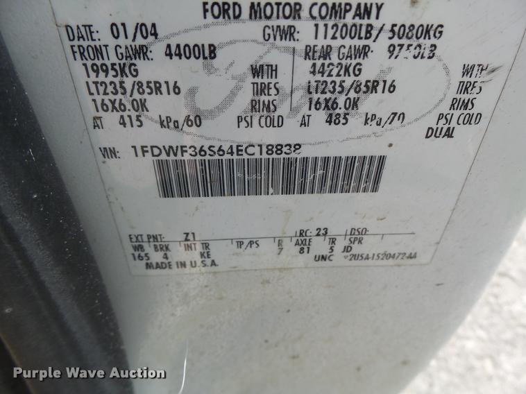 image for item DB1307 2004 Ford F350 flat dump bed pickup truck