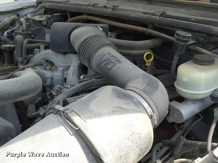 image for item DB1307 2004 Ford F350 flat dump bed pickup truck