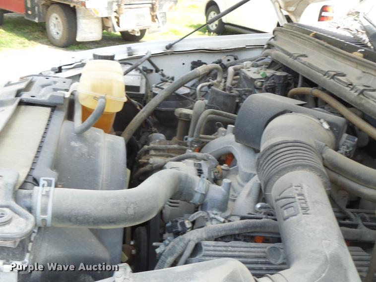 image for item DB1307 2004 Ford F350 flat dump bed pickup truck