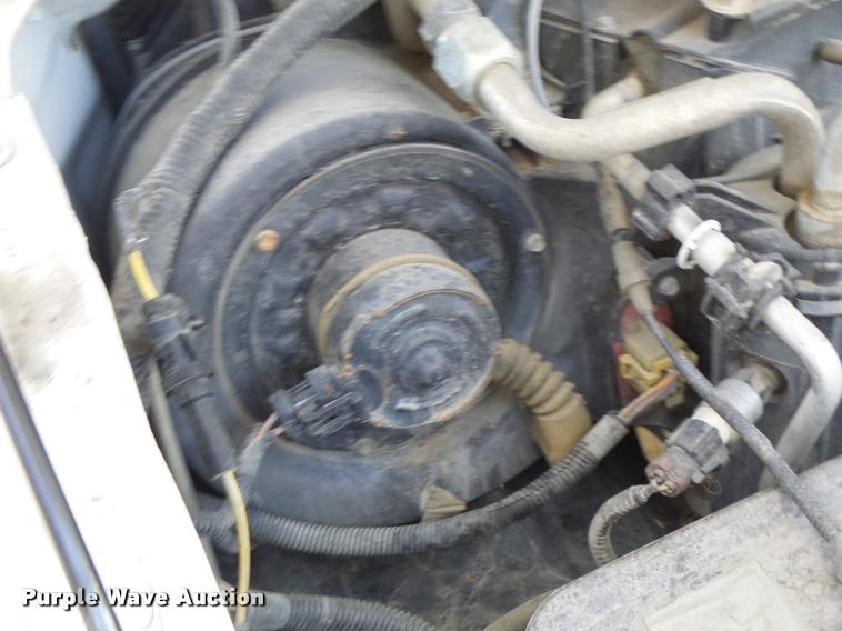 image for item DB1307 2004 Ford F350 flat dump bed pickup truck