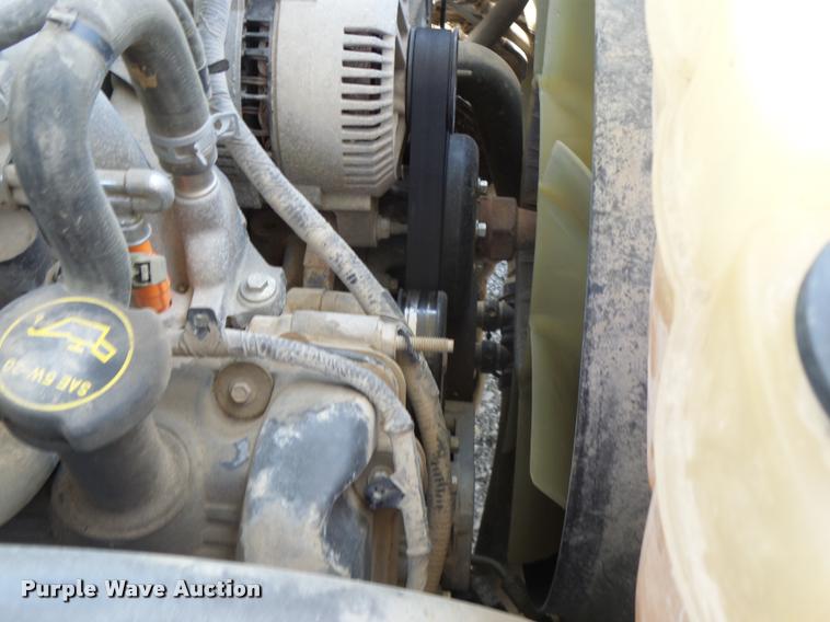 image for item DB1307 2004 Ford F350 flat dump bed pickup truck