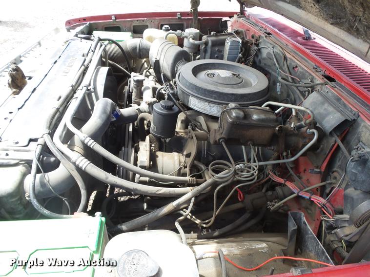 image for item DB2528 1989 Chevrolet Cheyenne 3500 Crew Cab pickup truck cab and chassis