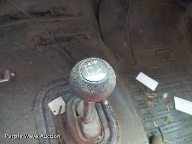 image for item DB2528 1989 Chevrolet Cheyenne 3500 Crew Cab pickup truck cab and chassis