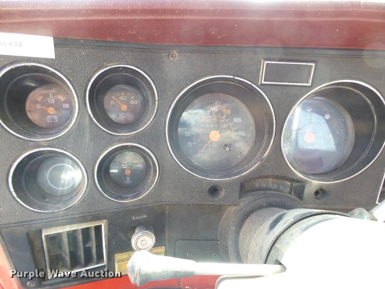 image for item DB2528 1989 Chevrolet Cheyenne 3500 Crew Cab pickup truck cab and chassis