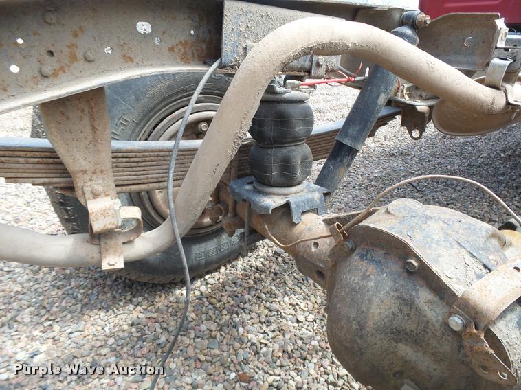 image for item DB2528 1989 Chevrolet Cheyenne 3500 Crew Cab pickup truck cab and chassis