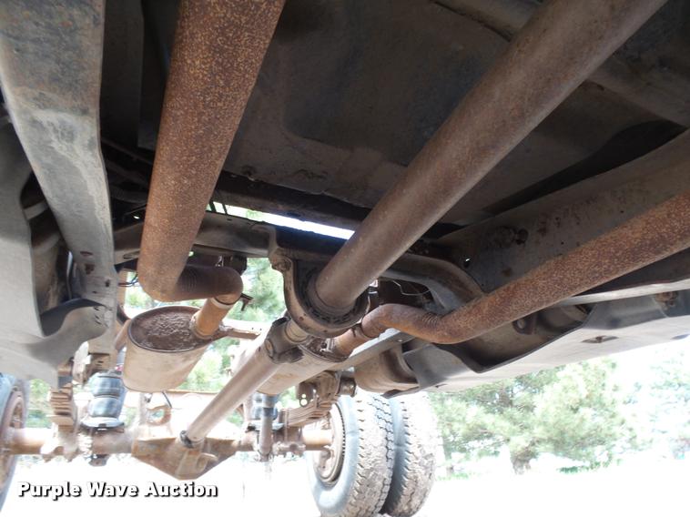 image for item DB2528 1989 Chevrolet Cheyenne 3500 Crew Cab pickup truck cab and chassis