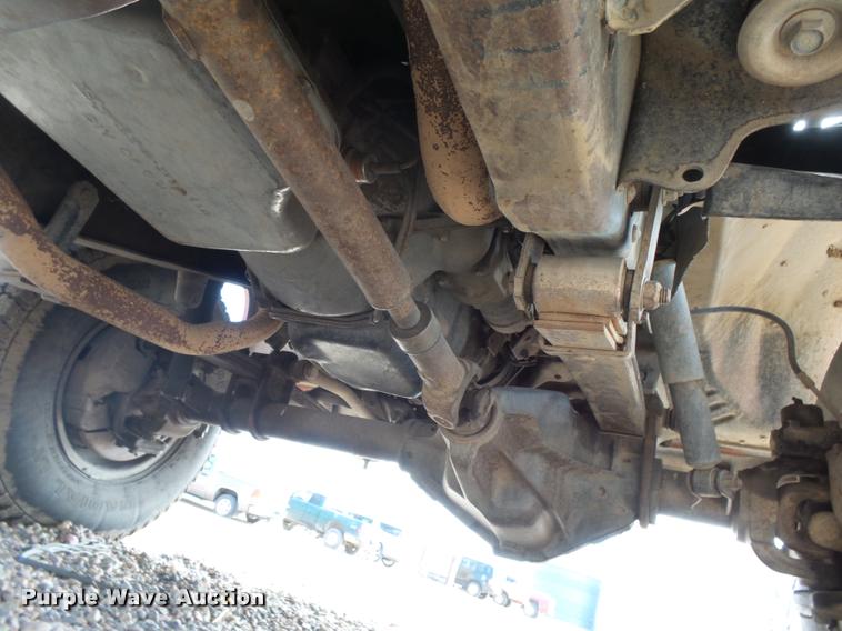 image for item DB2528 1989 Chevrolet Cheyenne 3500 Crew Cab pickup truck cab and chassis