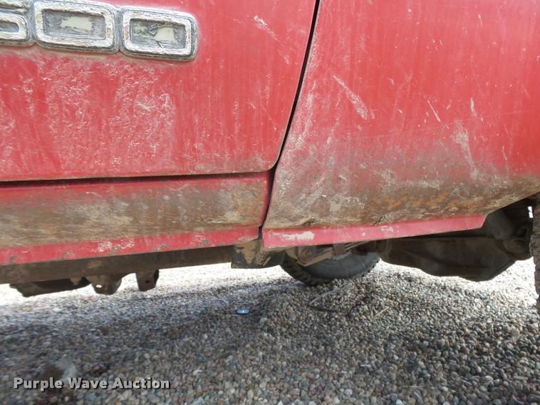 image for item DB2528 1989 Chevrolet Cheyenne 3500 Crew Cab pickup truck cab and chassis