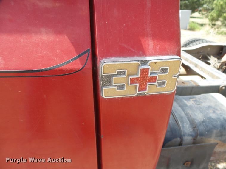 image for item DB2528 1989 Chevrolet Cheyenne 3500 Crew Cab pickup truck cab and chassis