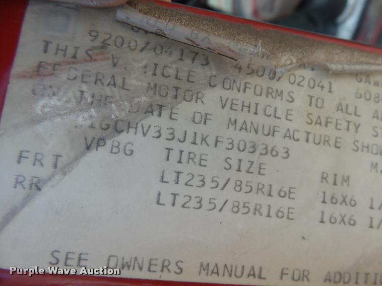 image for item DB2528 1989 Chevrolet Cheyenne 3500 Crew Cab pickup truck cab and chassis