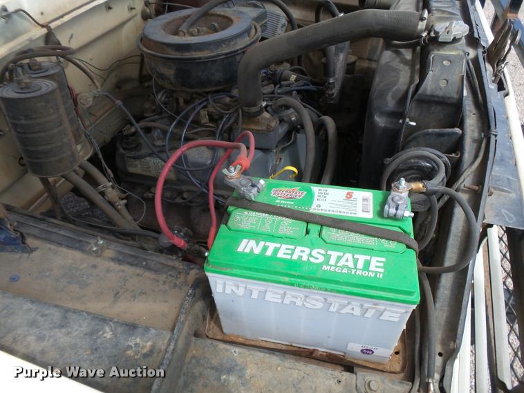 image for item DB2529 1979 Ford F600 fire truck