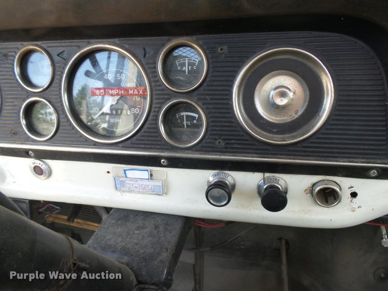 image for item DB2529 1979 Ford F600 fire truck