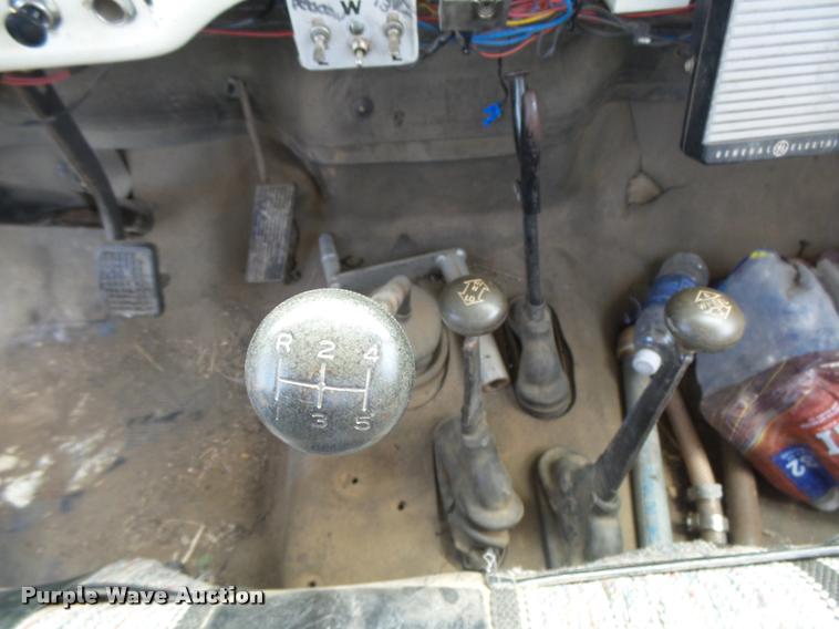 image for item DB2529 1979 Ford F600 fire truck