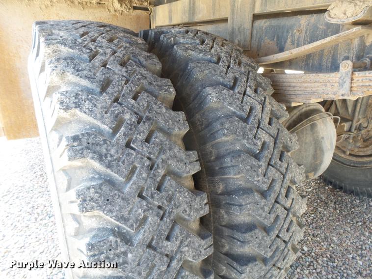 image for item DB2529 1979 Ford F600 fire truck