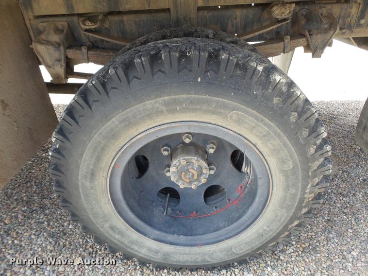 image for item DB2529 1979 Ford F600 fire truck