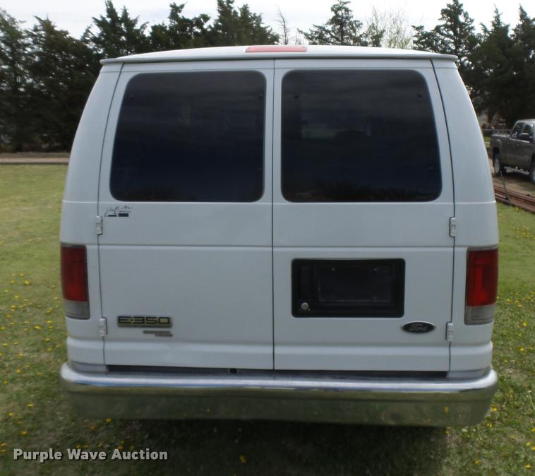 image for item DB2535 2008 Ford E350 Super Duty XL van
