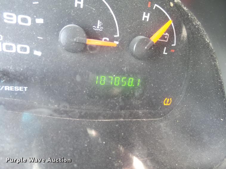 image for item DB2535 2008 Ford E350 Super Duty XL van