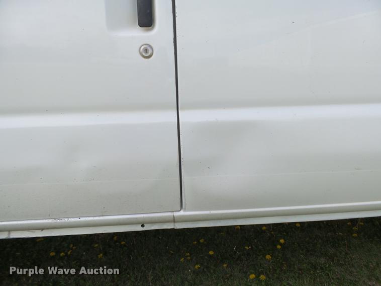 image for item DB2535 2008 Ford E350 Super Duty XL van