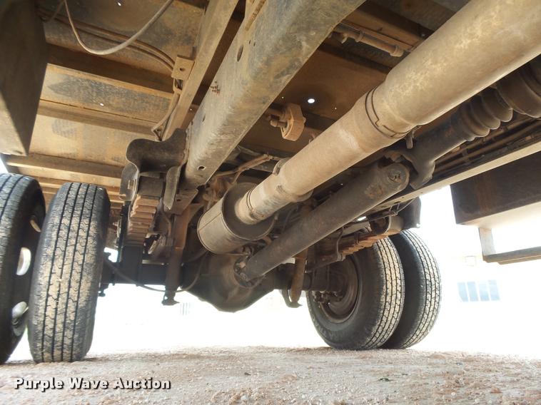 image for item DB2547 2008 Ford F350 XLT Super Duty SuperCab flatbed pickup truck