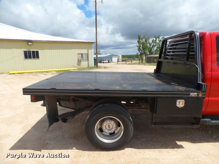 image for item DB2547 2008 Ford F350 XLT Super Duty SuperCab flatbed pickup truck