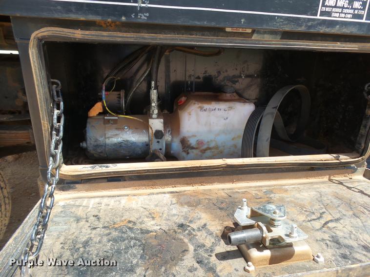 image for item DB2547 2008 Ford F350 XLT Super Duty SuperCab flatbed pickup truck