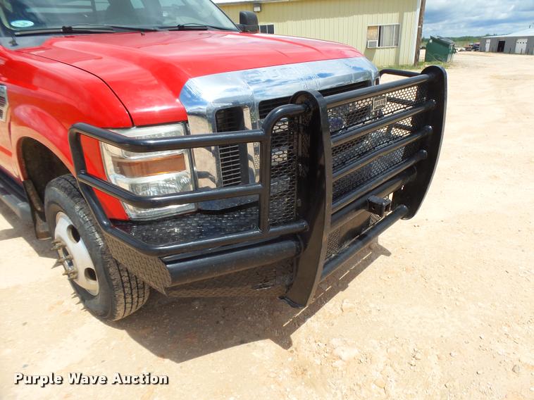 image for item DB2547 2008 Ford F350 XLT Super Duty SuperCab flatbed pickup truck