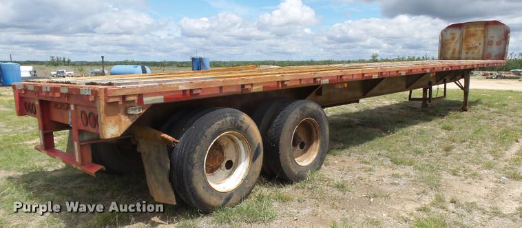 image for item DB2548 1988 Utility Float flatbed trailer