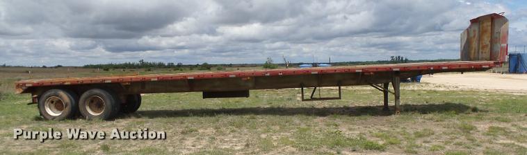 image for item DB2548 1988 Utility Float flatbed trailer