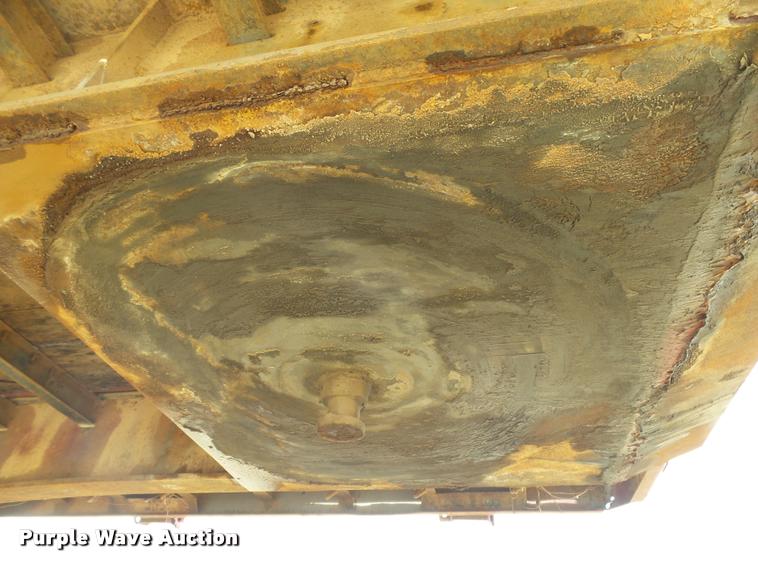 image for item DB2548 1988 Utility Float flatbed trailer