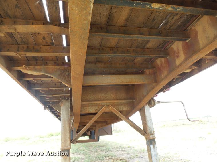 image for item DB2548 1988 Utility Float flatbed trailer