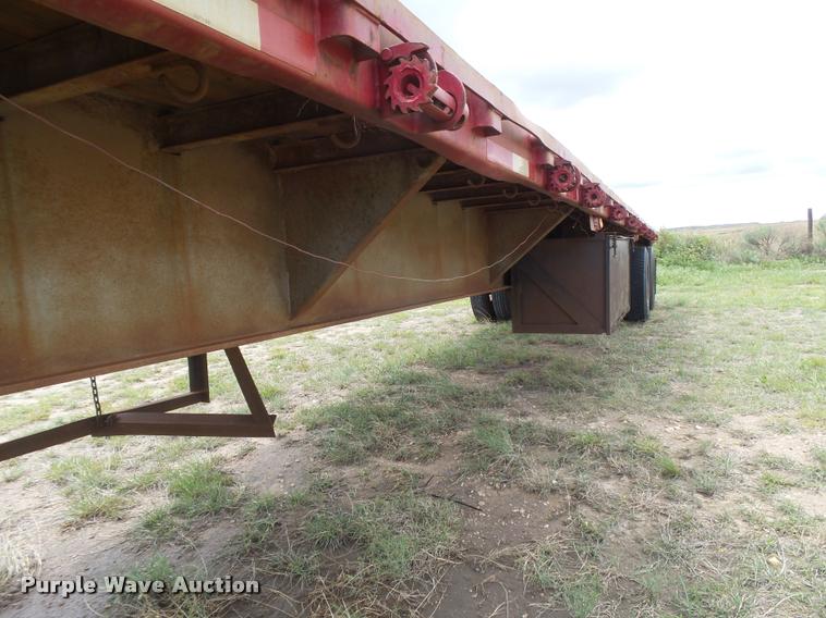 image for item DB2548 1988 Utility Float flatbed trailer