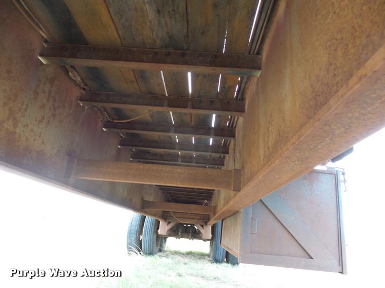 image for item DB2548 1988 Utility Float flatbed trailer