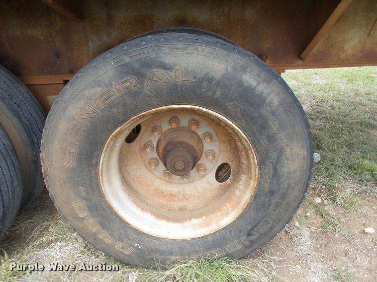 image for item DB2548 1988 Utility Float flatbed trailer