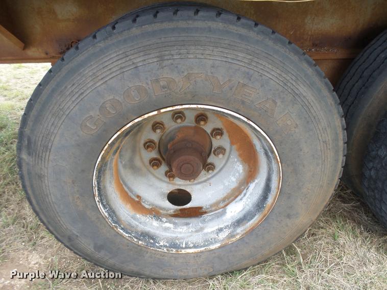 image for item DB2548 1988 Utility Float flatbed trailer