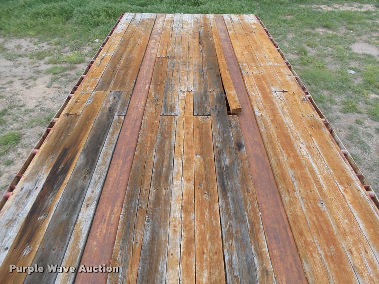 image for item DB2548 1988 Utility Float flatbed trailer