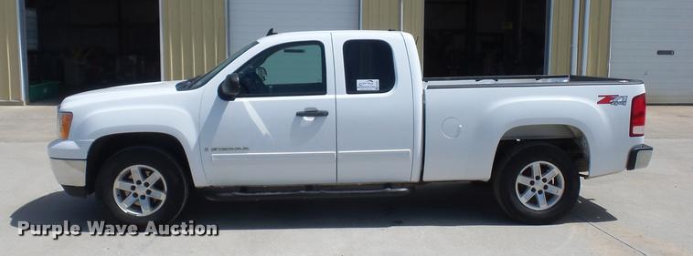 image for item DB3007 2008 GMC Sierra 1500 Ext. Cab pickup truck