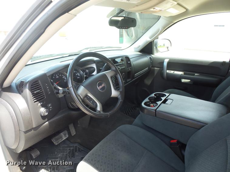 image for item DB3007 2008 GMC Sierra 1500 Ext. Cab pickup truck