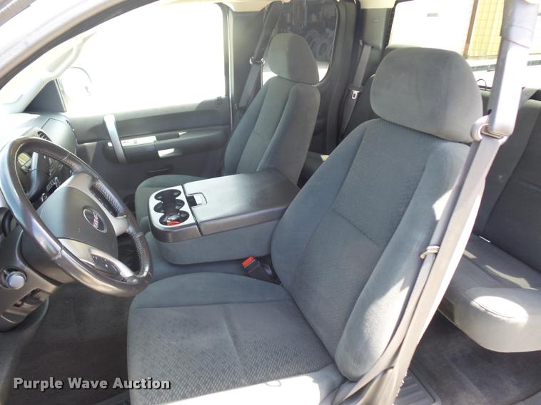 image for item DB3007 2008 GMC Sierra 1500 Ext. Cab pickup truck