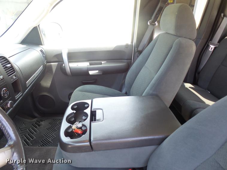 image for item DB3007 2008 GMC Sierra 1500 Ext. Cab pickup truck