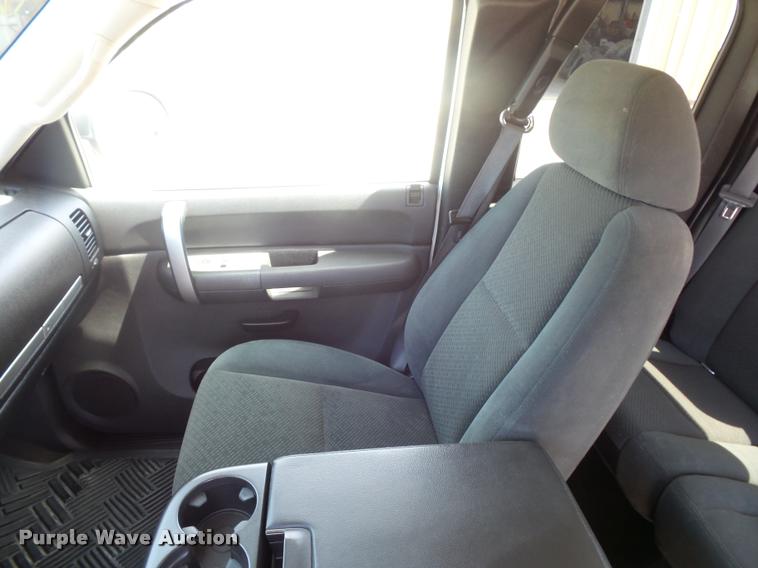 image for item DB3007 2008 GMC Sierra 1500 Ext. Cab pickup truck