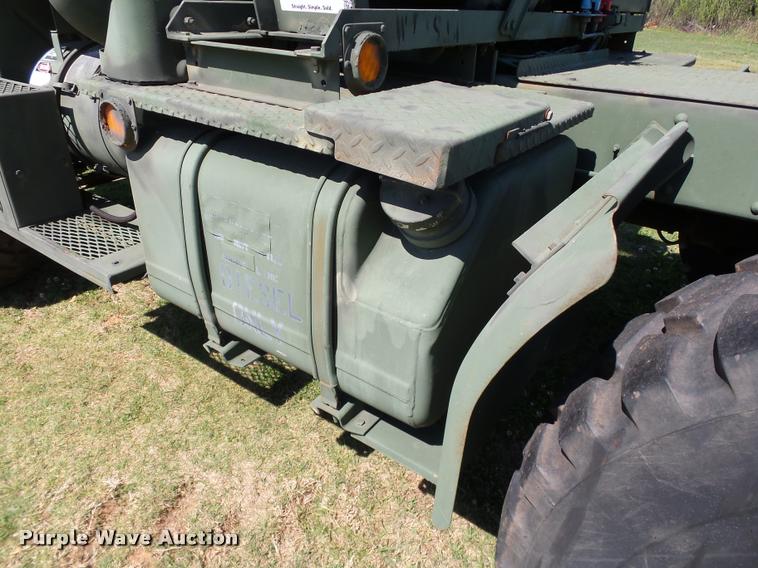 image for item DB4694 1991 BMY Harsco M931A2 semi truck