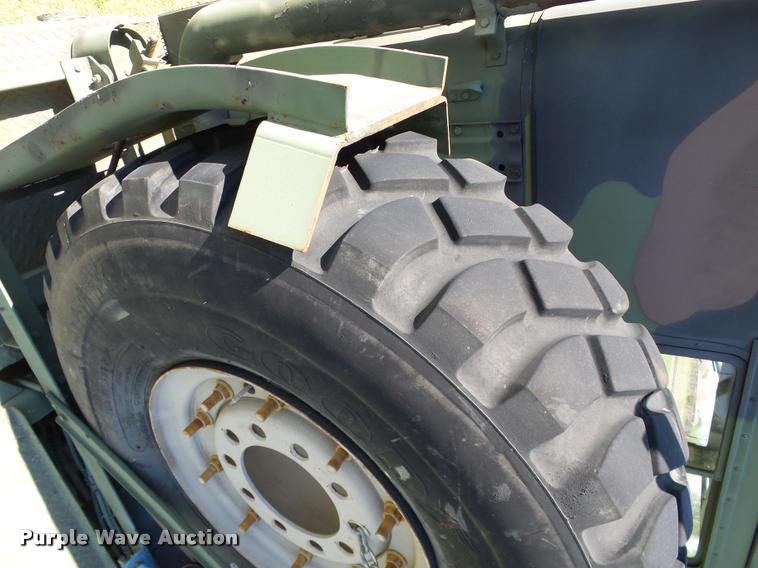 image for item DB4694 1991 BMY Harsco M931A2 semi truck