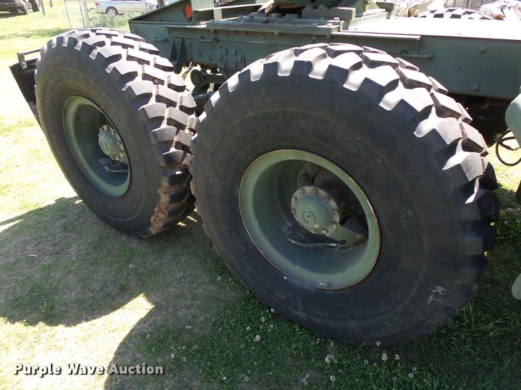 image for item DB4694 1991 BMY Harsco M931A2 semi truck