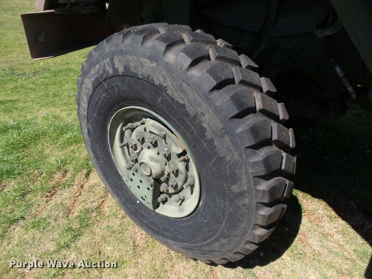 image for item DB4694 1991 BMY Harsco M931A2 semi truck