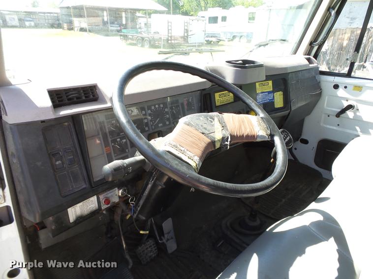 image for item DB4718 1999 International 4700 Crew Cab dump flatbed truck