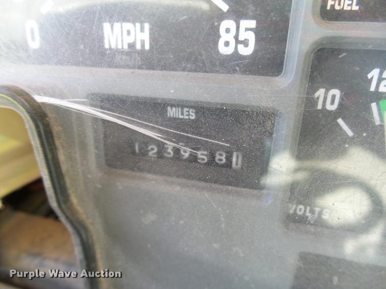 image for item DB4718 1999 International 4700 Crew Cab dump flatbed truck