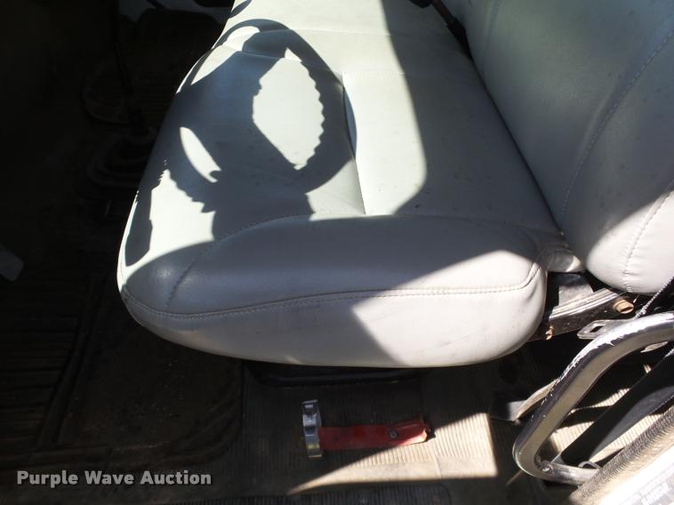 image for item DB4718 1999 International 4700 Crew Cab dump flatbed truck