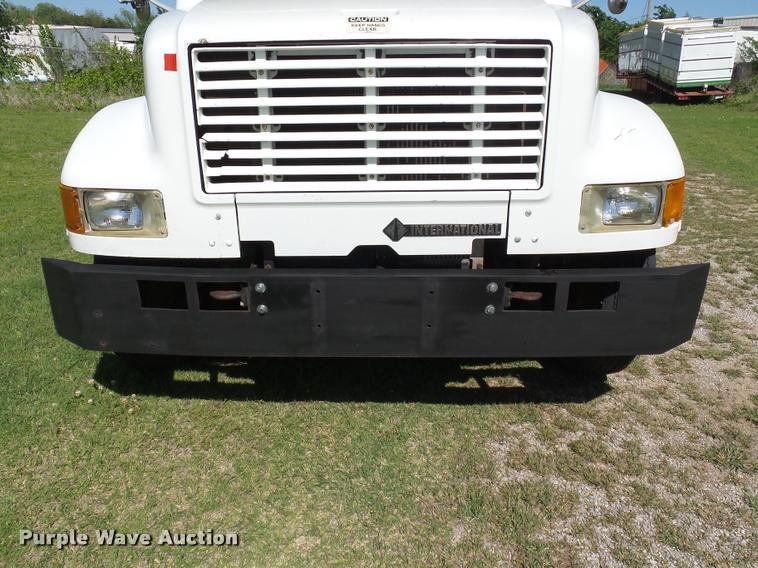 image for item DB4718 1999 International 4700 Crew Cab dump flatbed truck