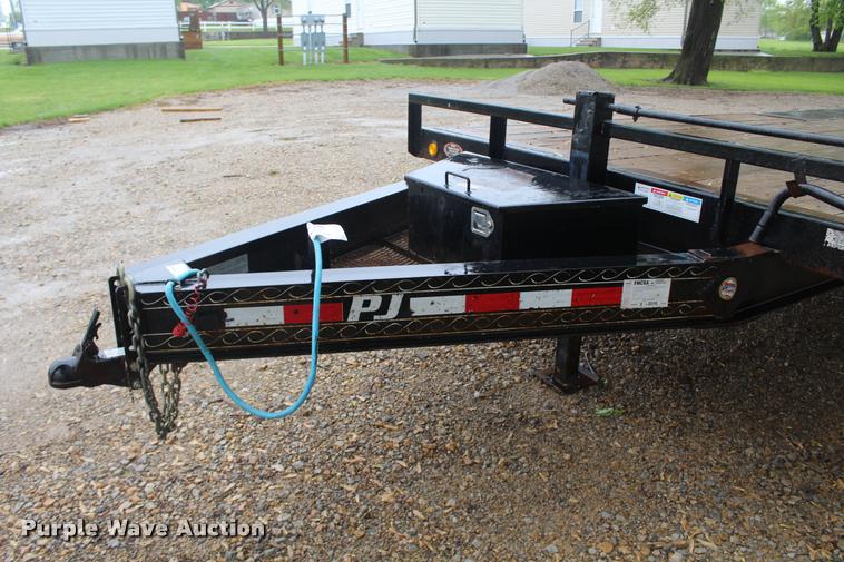 image for item DB7996 2013 PJ tilt deck equipment trailer