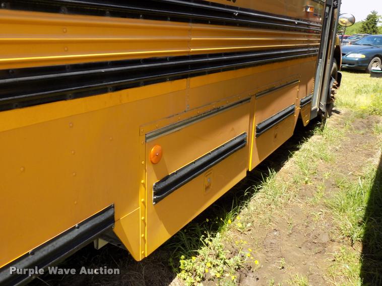 image for item DC7227 2005 Blue Bird Vision school bus